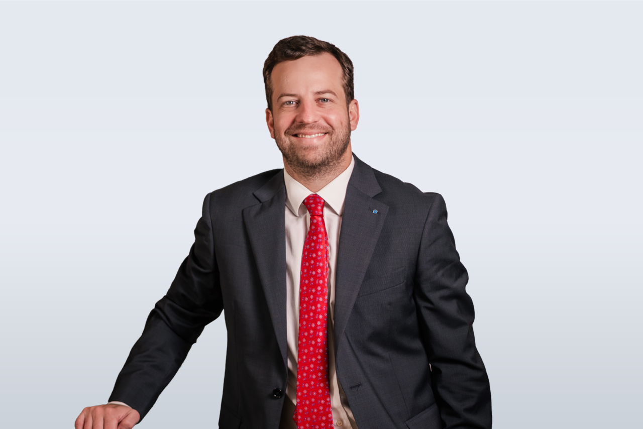 https://legalteamservices.com/wp-content/uploads/2026/04/Ricardo1-1280x854.png